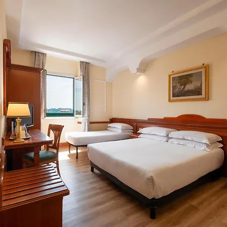 Hotel Hiberia-2